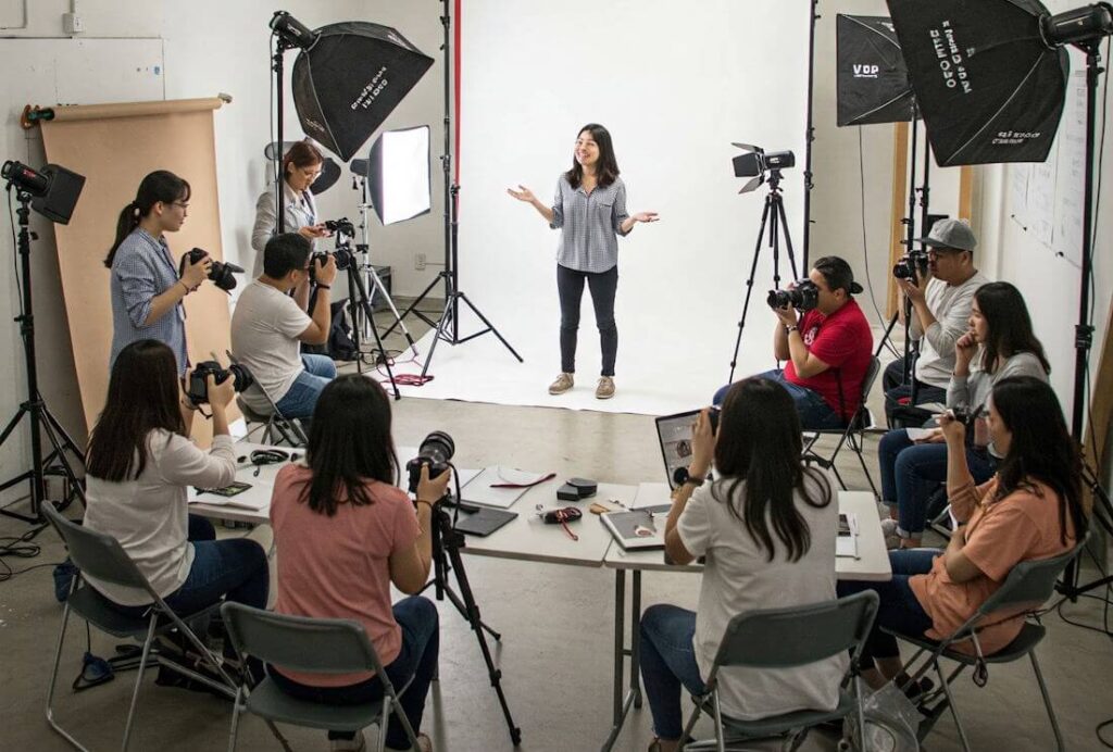 Hosting Events & Workshops in Your Photography Studio Space Hosting Events & Workshops in Your Photography Studio Space